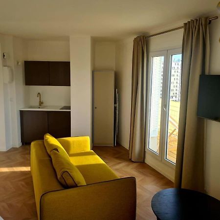 Paris Balcony Top Floor Room Exterior photo