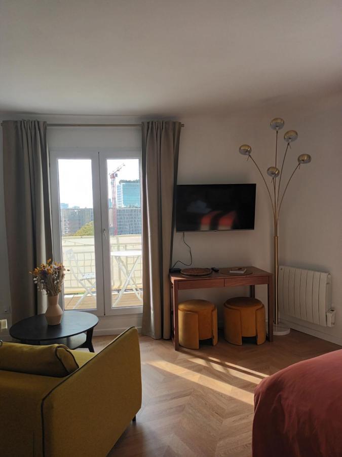 Paris Balcony Top Floor Room Exterior photo